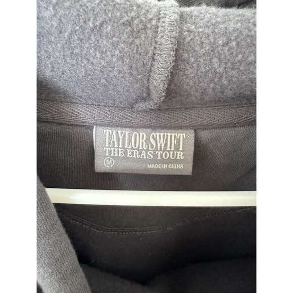 Taylor Swift The Eras Tour US Dates Black Hoodie Adult M - Picture 3 of 4